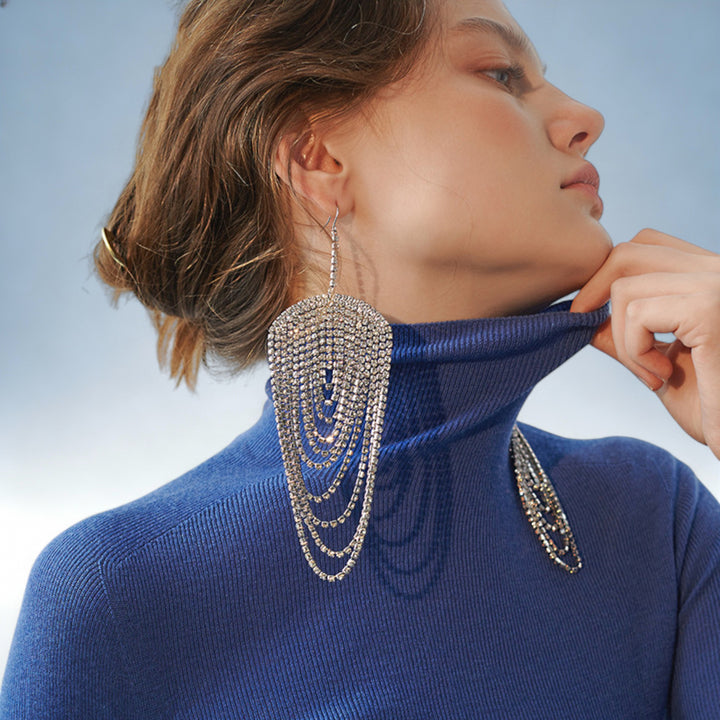 ELISA — Brincos Vintage Strass com Franjas | Charme Clássico