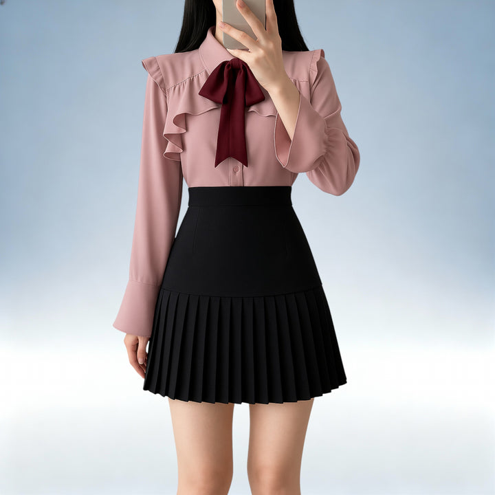 ÚRSULA — Camisa com Folhos e Laço Gola Polo | Elegância Romântica