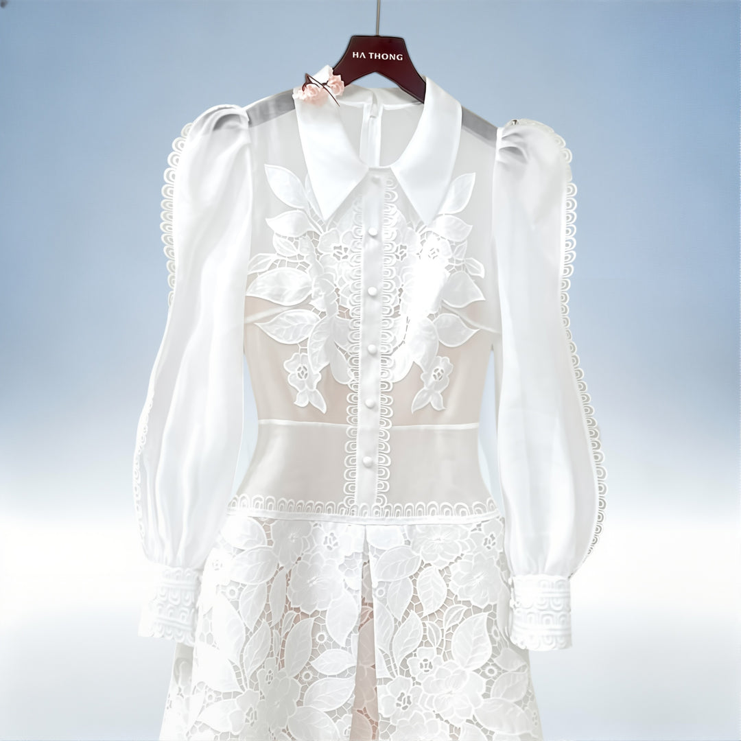 VALENTINA — Macacão Bordado Floral Branco | Elegância Romântica